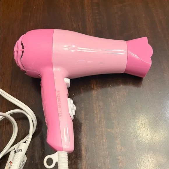 Hello Kitty Pink Hair Dryer.  Great shape works great. Older but not used much - Picture 3 of 3